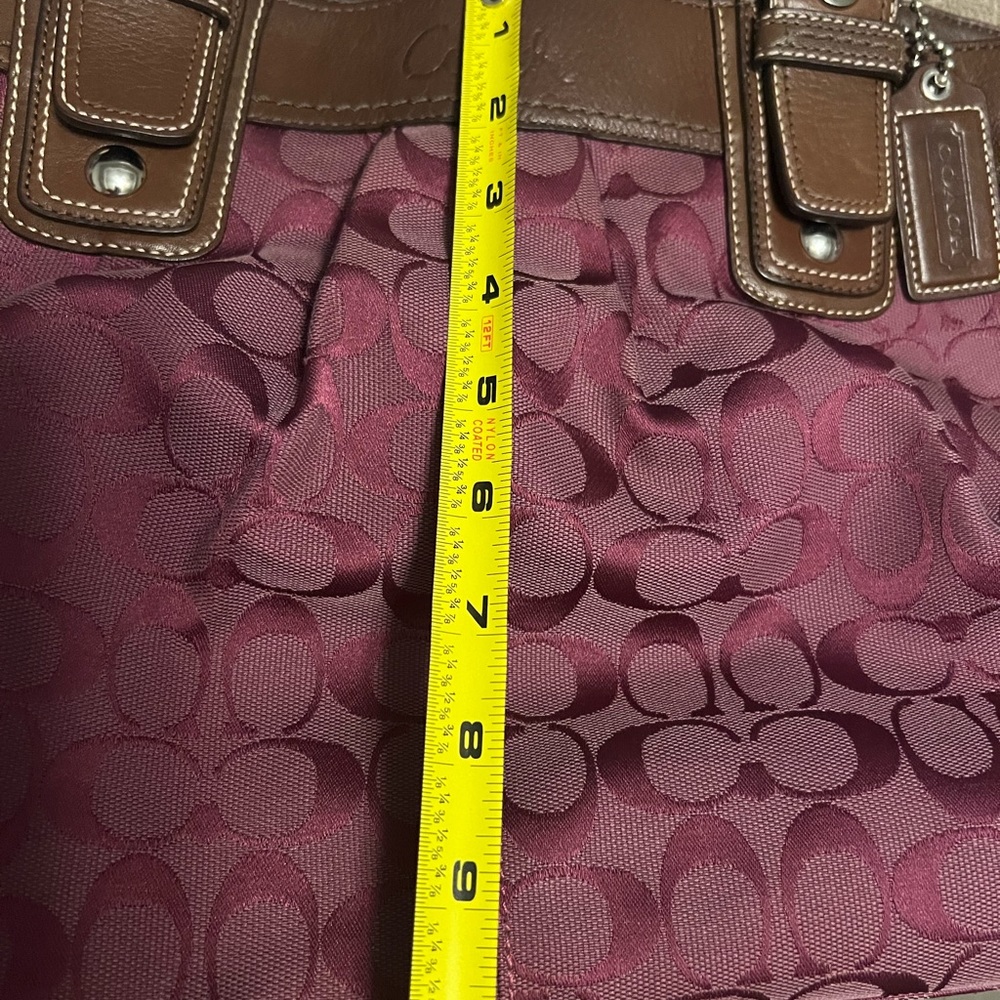 (Sold)❤️❤️♥️Coach Purple Signature Pleated Purse♥️👜👜🤗🥰😍♥️ - Picture 11 of 11